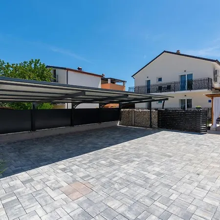 House Pudarica Daire