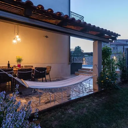 House Pudarica *