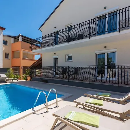 Apartment House Pudarica