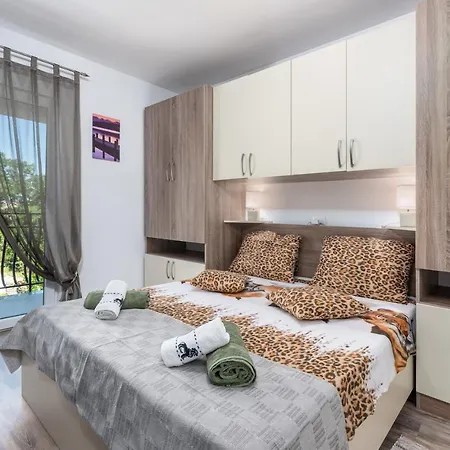 Appartement House Pudarica *